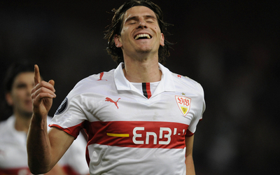 シュツットガルト グループリーグ進出決定