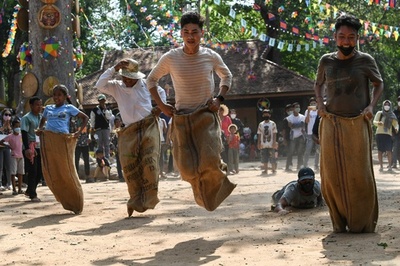【今日の1枚】運動会で祝うクメール正月 カンボジア