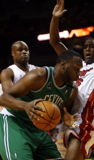 ＜06-07NBA＞セルティックス ジェファーソンの活躍でヒートを降し今季24勝目を挙げる - 米国