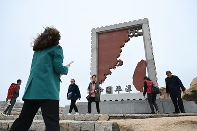 台湾に近い中国の島 沿岸警備強化発表後も多くの観光客