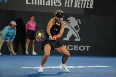 前年女王ケルバーが8強、スティーブンズは辛くも勝利 シドニー国際