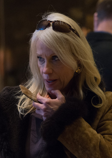 米政府倫理局、トランプ大統領の顧問に懲戒要求 倫理違反で