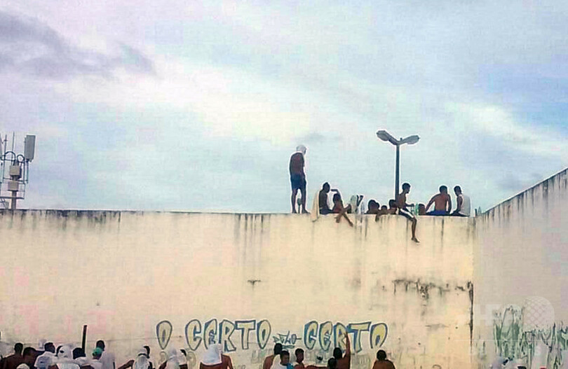 ブラジル刑務所で3人斬首、10人死亡の報道も 麻薬抗争か