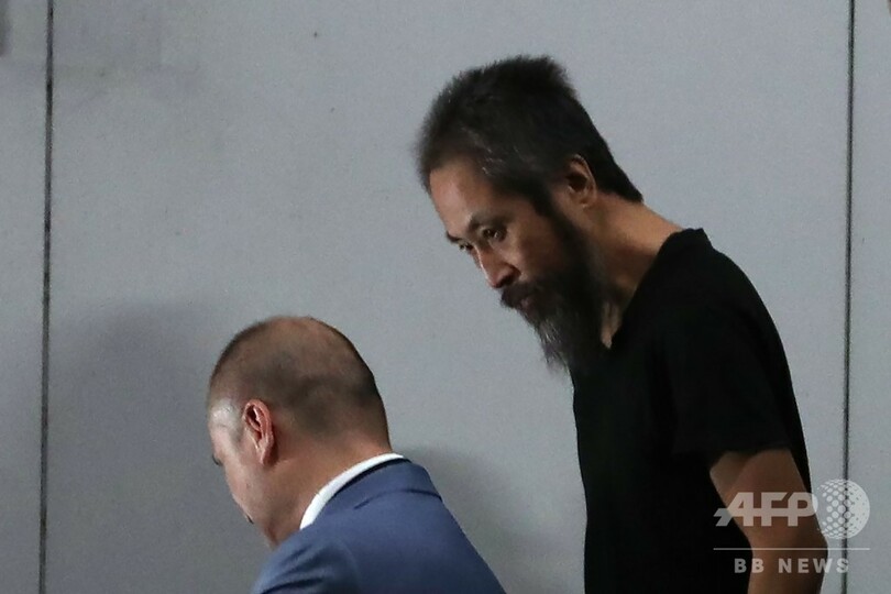 シリアで拘束・解放の安田純平さん、喜びの帰国 ネットでは誹謗中傷も