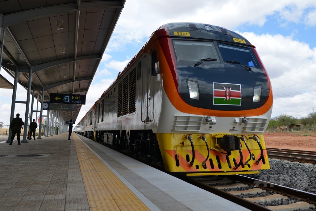 ニジェールとベナン結ぶ鉄道計画、「受注は中国に」両国大統領 ニジェールとベナン結ぶ鉄道計画、「受注は中国に」両国大統領