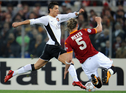 マンチェスター・ユナイテッド アウェーでローマに快勝 写真31枚 国際