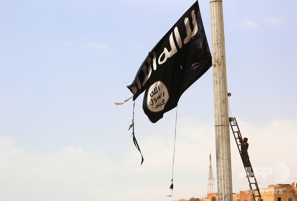 ベルギー出身のIS戦闘員をシリアで拘束、ラッカで100人超斬首か ベルギー出身のIS戦闘員をシリアで拘束、ラッカで100人超斬首か