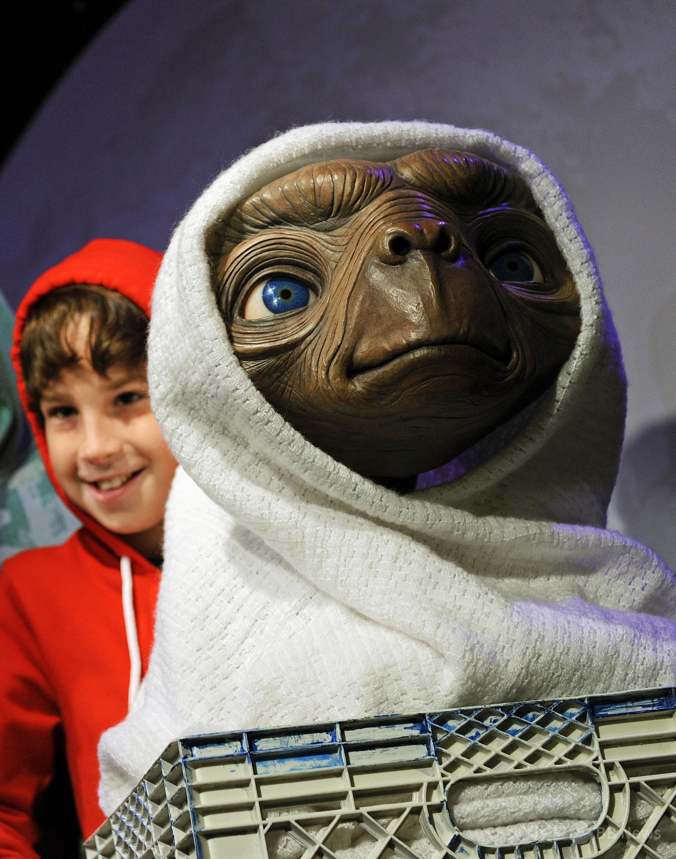 E.T.』のオリジナルモデル、競売に 落札予想価格は最高1.4億円 写真2枚 