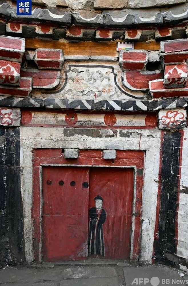 中国山西省で金・元時代の八角形れんが彫刻壁画墓を発見 写真1枚 国際