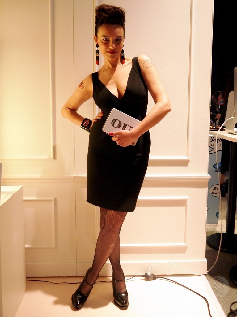 『ヤズブキー for シュウ ウエムラ』発売記念イベントにデザイナー本人も登場