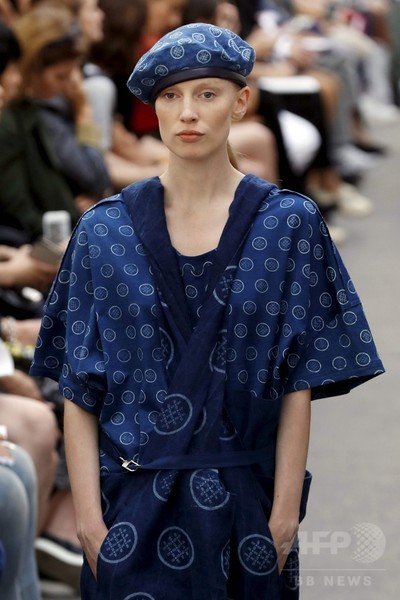 「ネヘラ」17年春夏