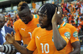 サッカー2013アフリカネイションズカップ（2013 The Africa Cup of Nations）は26日、グループDの2試合が行われ、コートジボワールは3-0でチュニジアを下した。

前半21分に先制点を決めチームメイトと喜ぶコートジボワールのジェルヴィーニョ（Gervinho、手前、2013年1月26日撮影）。(c)AFP/ALEXANDER JOE