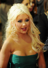 クリスティーナ・アギレラ（Christina Aguilera）初主演の映画『バーレスク（Burlesque）』のプレミア上映会が15日、ロサンゼルス（Los Angeles）で開催された。日本公開は12月18日から。写真は、レッドカーペットに登場したアギレラ（2010年11月17日撮影）。(c)AFP/Robyn Beck