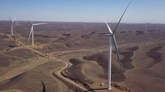 動画：砂漠に巨大風車が林立　中国新疆ハミ市、風力発電の一大拠点に