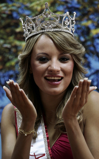 2007ミス・ラテンアメリカ 契約違反で準優勝のHeidi Garciaさん繰上げ優勝