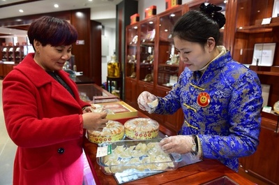 人気の高級食材「ツバメの巣」 偽物の見破り方は？