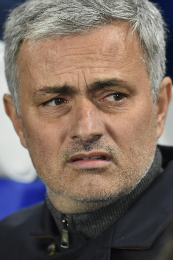 P・ネビル氏、モウリーニョ政権の短命と名門復活を予想