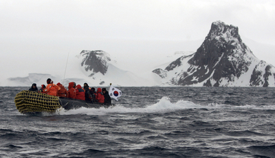 国連事務総長　温暖化実地視察のため初の南極訪問