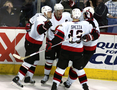 ＜06-07NHL プレーオフ＞セネターズ セイバーズとの接戦を制して2連勝を飾る - 米国