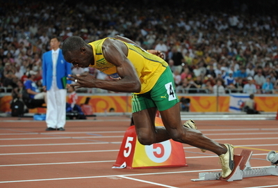 短距離と水泳、決め手は「へその位置」 米研究