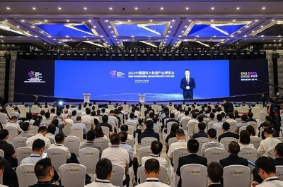 中国のデータ産業年平均成長率15%超 東部地域が全国の約7割