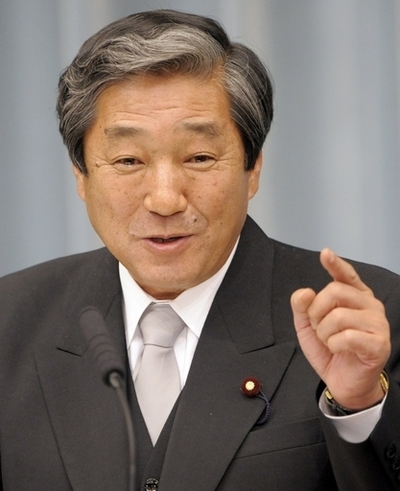 商業捕鯨の再開に向けて「粘り強く交渉」、赤松農相