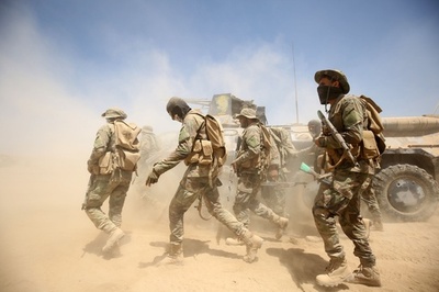 有志連合、ファルージャでIS司令官含む70人以上殺害 イラク