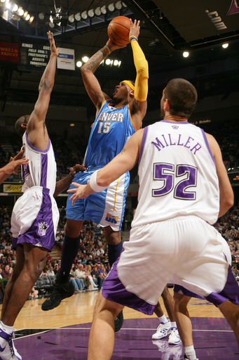 ナゲッツ キングスとの接戦を制す