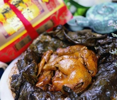 杭州の叫化鶏 詩画の江南で「金庸の江湖」を味わう