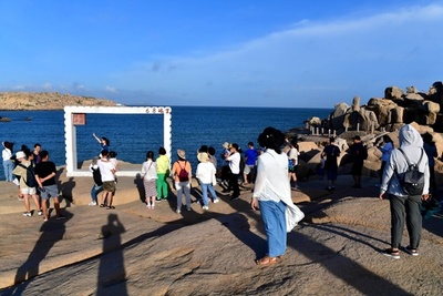 安全性かアクセス数か？ ネット人気スポットのモデル転換の道はどこにあるのか