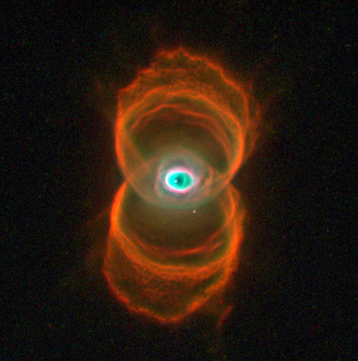 ハッブルがとらえた「砂時計星雲」