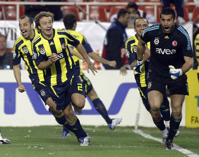 フェネルバフチェ PK戦の末にセビージャ降し初の8強入り