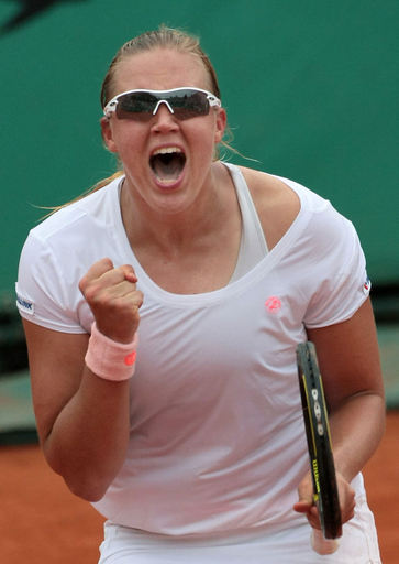 カネピ メディナ・ガリゲスを破り全仏4回戦へ