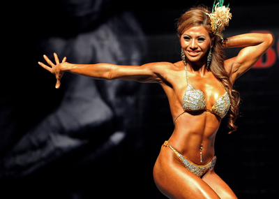 アジアの女性ボディービルダーが集合、バンコク