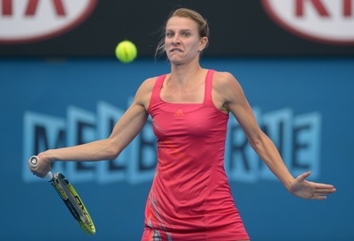 李娜がカラタンチェワに勝利し初戦突破、全豪オープン