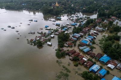 ミャンマー、モンスーン豪雨で大規模洪水 町一帯が湖に