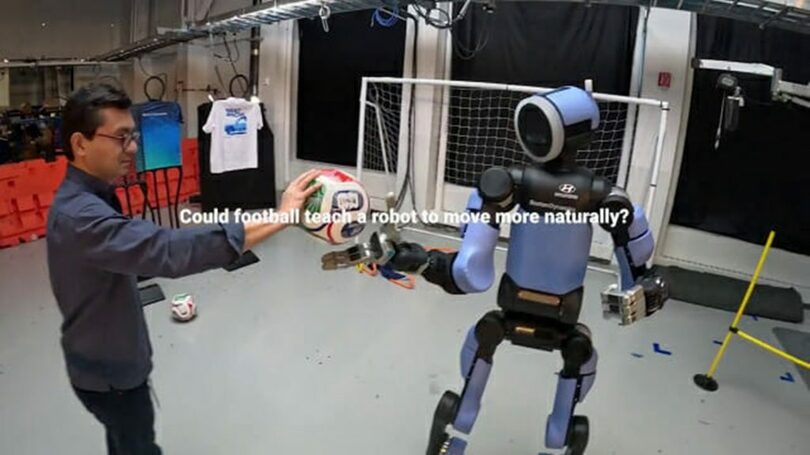 選手さながらのアトラスのサッカー技術訓練法の舞台裏を公開＝現代自動車(c)KOREA WAVE
