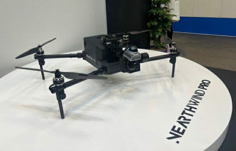 自律飛行風力発電機点検ドローン「ニアースウィンドプロ」(c)KOREA WAVE