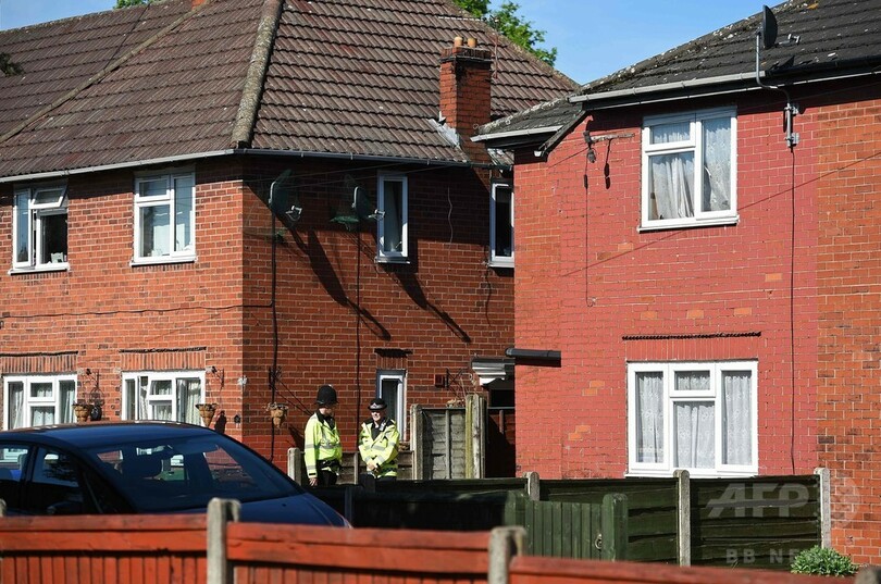 英爆発の実行犯、ここ数年でイスラム過激主義に傾倒か 大学中退