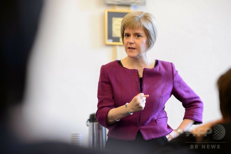 スコットランド民族党の次期党首にスタージョン氏が名乗り