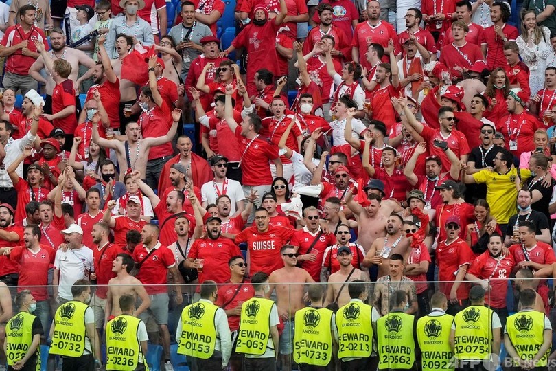 ロシア、1日のコロナ死者過去最多 ロックダウン実施は否定