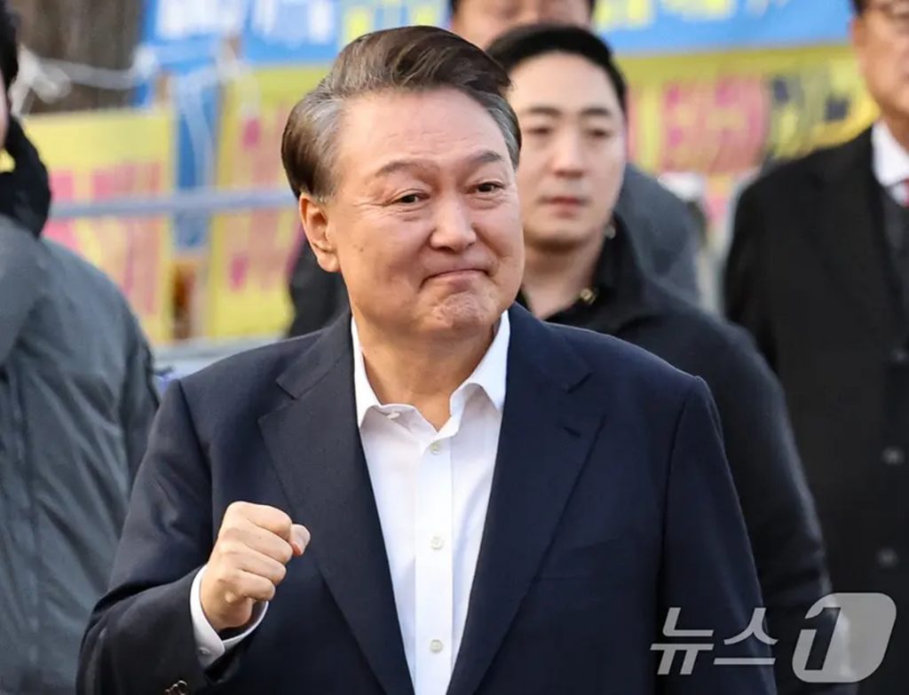 韓徳洙首相にまず憲法裁判断（24日）…韓国与党に「尹大統領弾劾の棄却・却下」への期待が高まる理由 写真枚 国際ニュース：AFPBB News