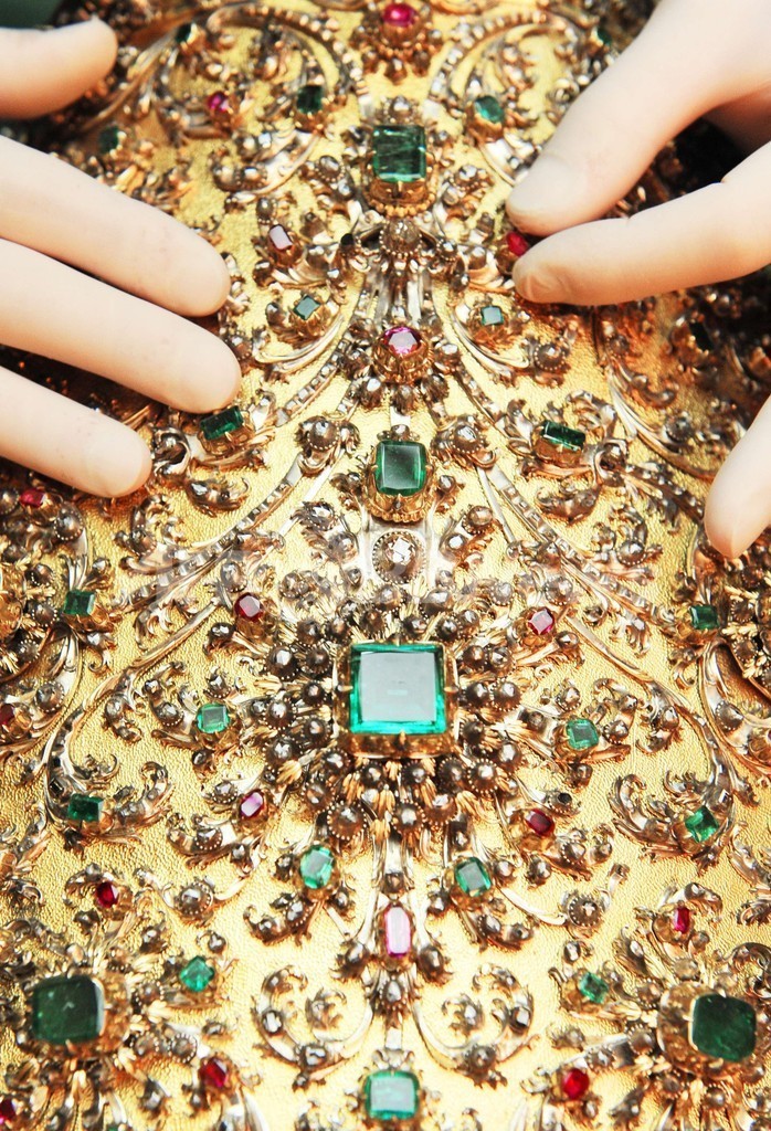 煌びやかな宝石も 聖ヤヌアリウスの財宝の展覧会開催へ 写真17枚 マリ クレール スタイル Marie Claire Style