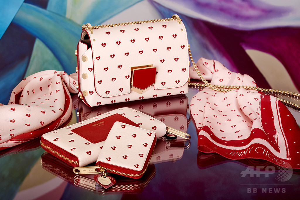 「ジミー チュウ」バレンタイン向けカプセルコレクション初登場