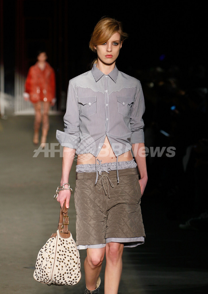 ＜12/13年秋冬NYコレクション＞ディーゼル ブラック ゴールド