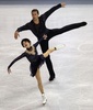 14-15フィギュアスケートグランプリ（GP）シリーズ開幕戦スケート・アメリカ（Skate America 2014）、ペア・フリースケーティング（FS）。演技に臨む川口悠子（Yuko Kawaguchi）/アレクサンドル・スミルノフ（Alexander Smirnov）組（2014年10月26日撮影）。(c)AFP/Getty Images/Jonathan Daniel