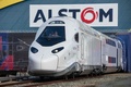 仏西部ラロシェルにある鉄道車両大手アルストムの工場で公開されたフランス国鉄向けの次世代高速鉄道車両「TGV M」（2022年9月9日撮影）。(c)XAVIER LEOTY / AFP