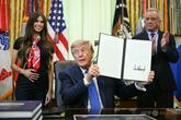 トランプ氏、3種混合ワクチンを個別接種に
