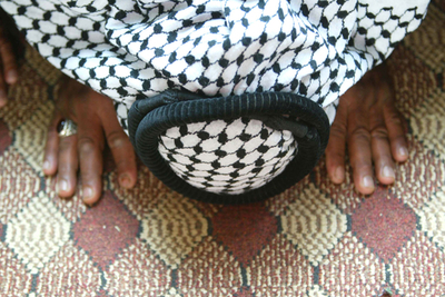 シーア派巡礼者狙った自爆攻撃、35人死亡 イラク