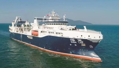 中国初の自主開発建造の漁獲加工船が引き渡し